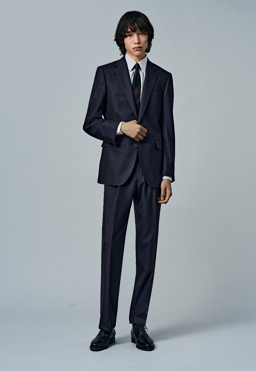 名古屋栄のオーダースーツ／ワンランク上ならFABRIC TOKYO