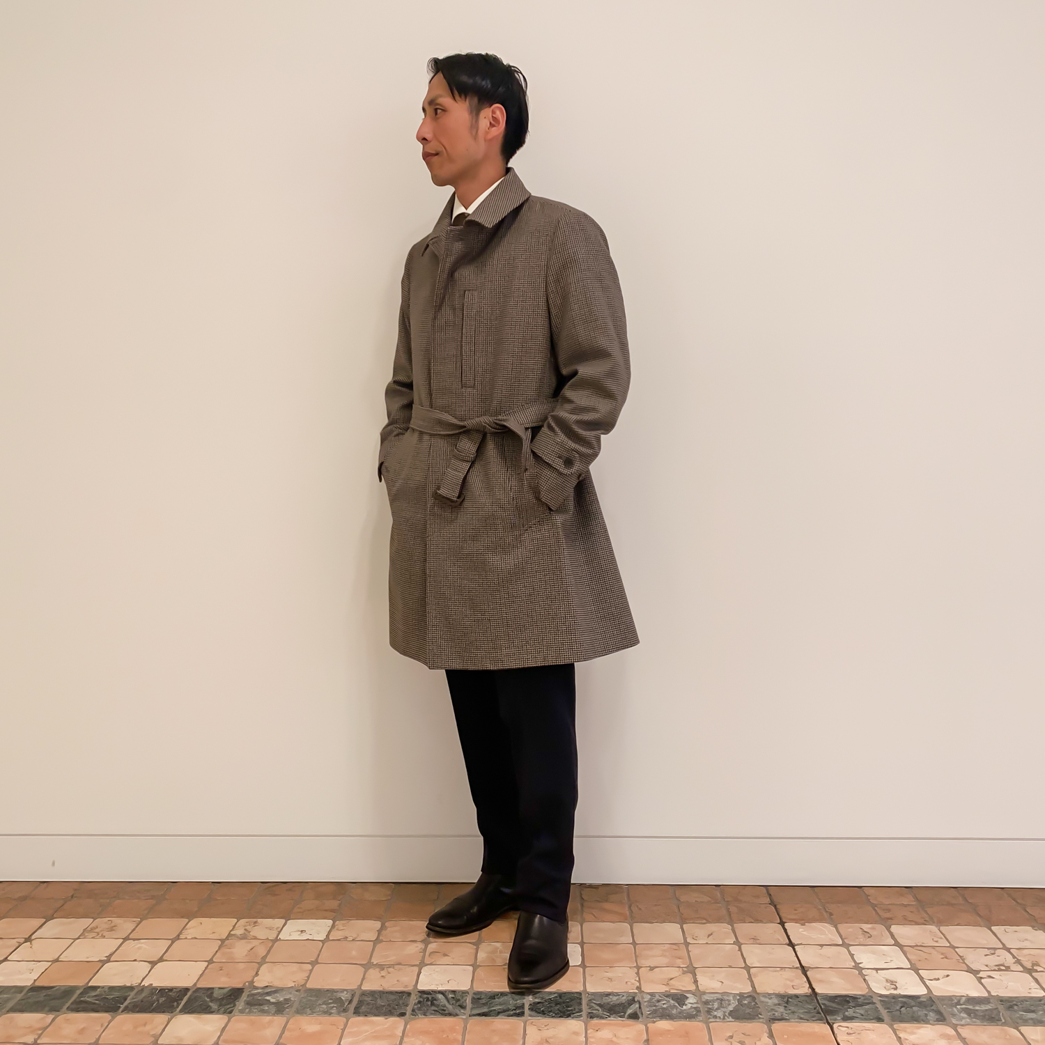 【STAFFコーデ】ステンカラーコート 体になじむフィット感と、つい毎日着たくなる着心地の良さ