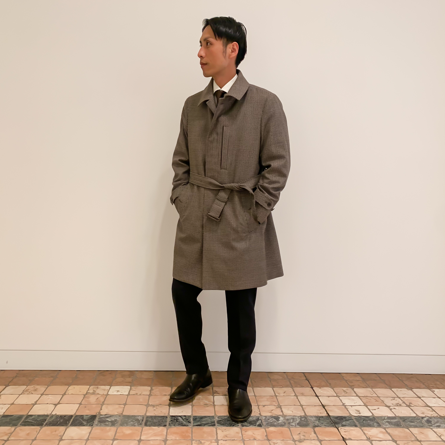 【STAFFコーデ】ステンカラーコート 体になじむフィット感と、つい毎日着たくなる着心地の良さ