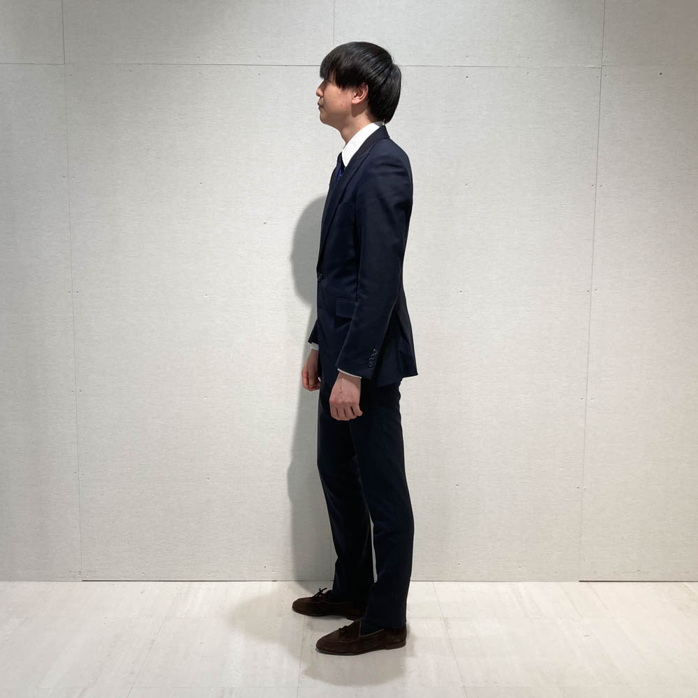 STAFFコーデ】王道ネイビースーツスタイル | オーダースーツのFABRIC TOKYO