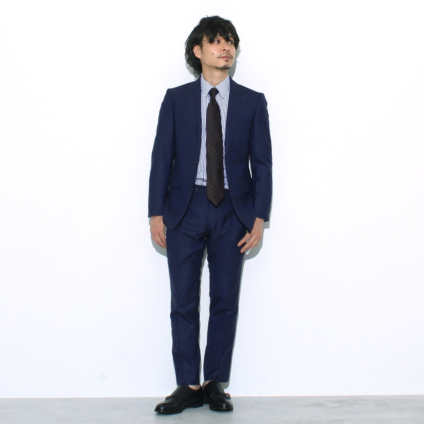 Dalcuore navy ウィンターガルテン 濃紺スーツ