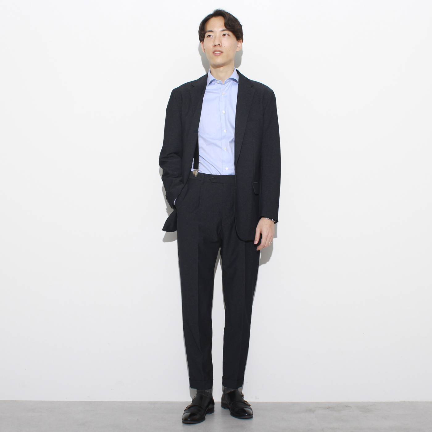 【STAFFコーデ】シンプルなインディゴセットアップスタイル