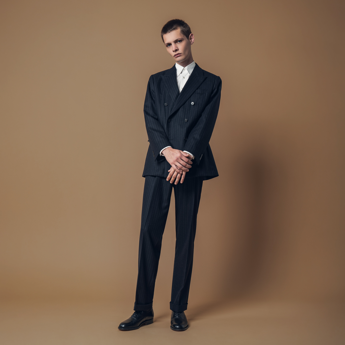 クラシカルなストライプ柄のセットアップスタイル | オーダースーツの