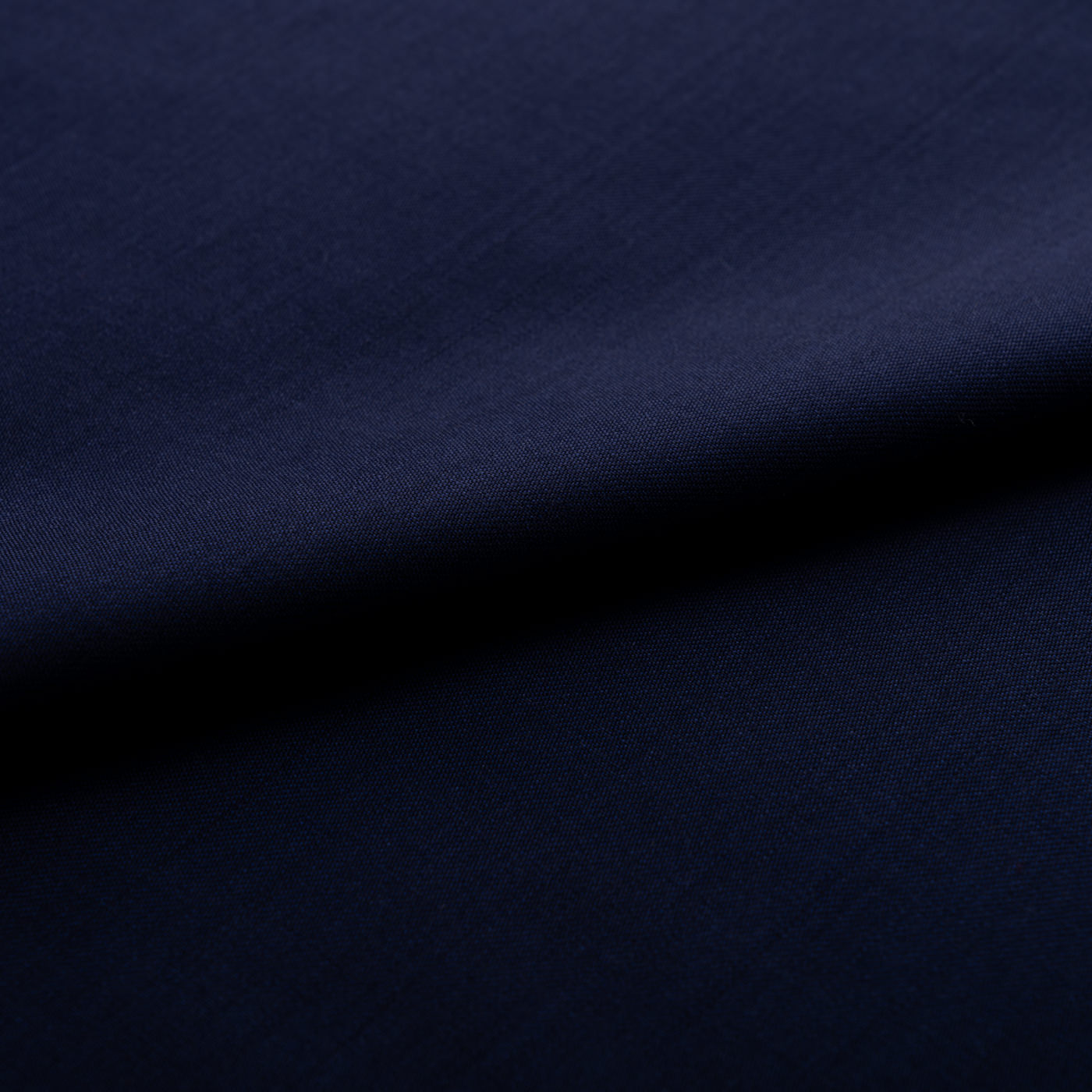 AUTHENTIC ミッドナイトブルー無地スリーピーススーツ | FABRIC