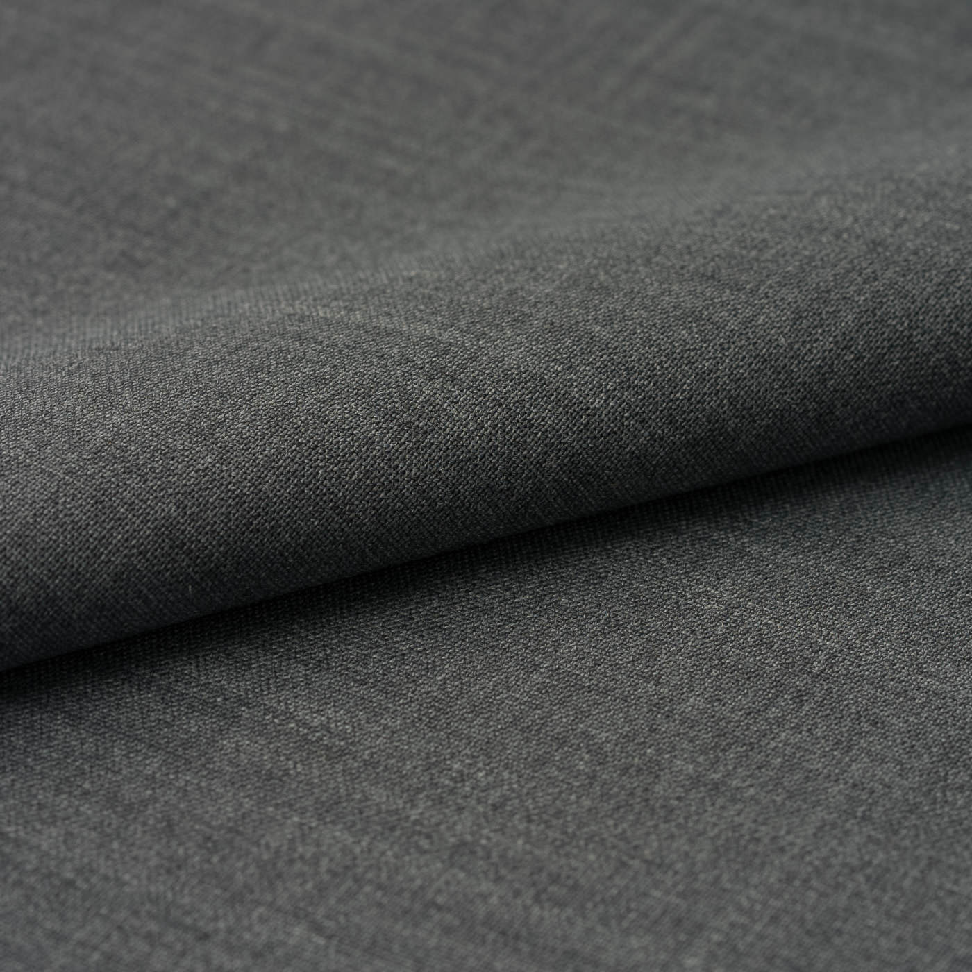 WASHABLE WOOL STRETCH AIR グレー平織り無地ビジネスカジュアル