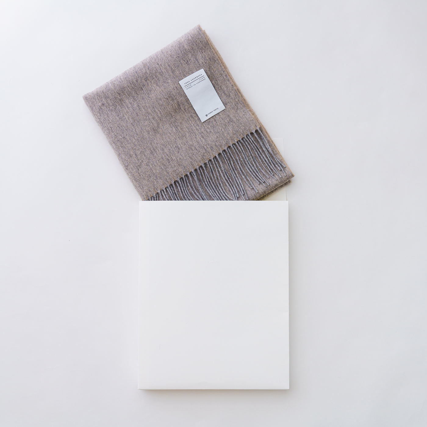 鑑定済み！未使用！VUITTONマフラー ギフトボックス、限定ショッパー マフラー専用ギフトラッピング | FABRIC TOKYO